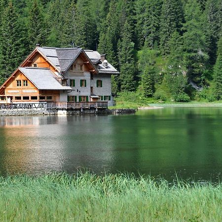 Rifugio Lago Nambino Madonna Zewnętrze zdjęcie