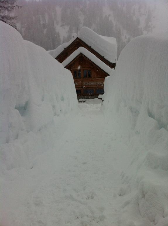 Rifugio Lago Nambino Madonna Zewnętrze zdjęcie