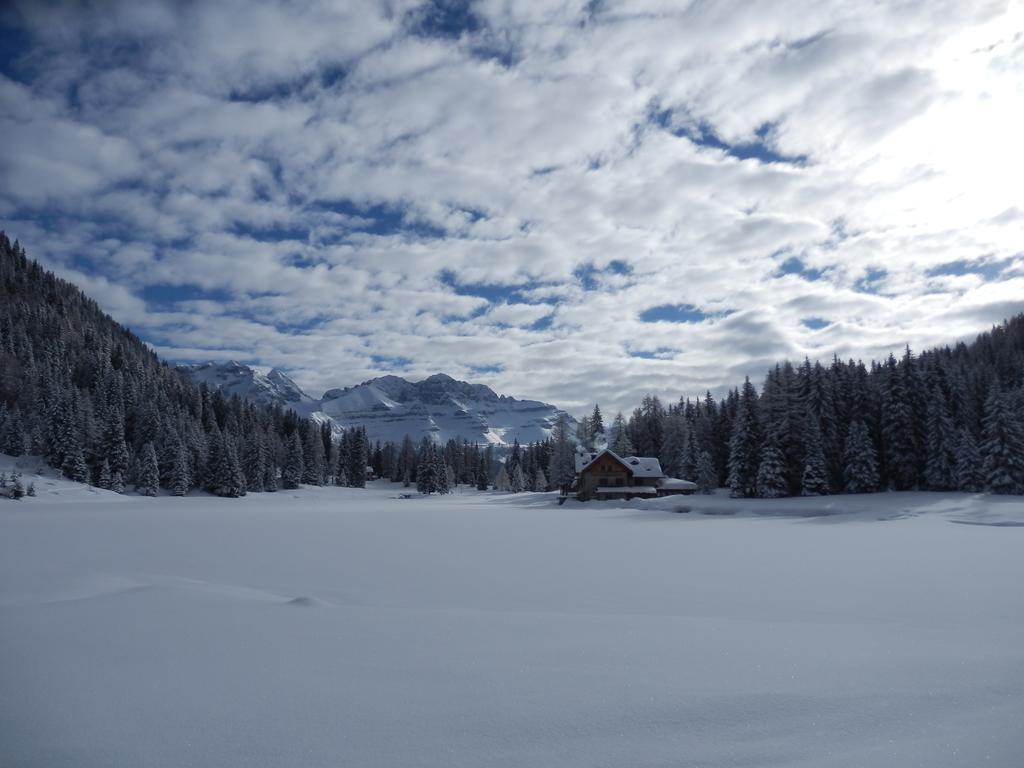 Rifugio Lago Nambino Madonna Zewnętrze zdjęcie