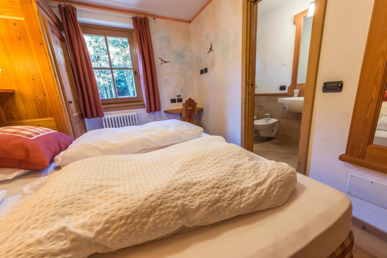 Rifugio Lago Nambino Madonna Zewnętrze zdjęcie