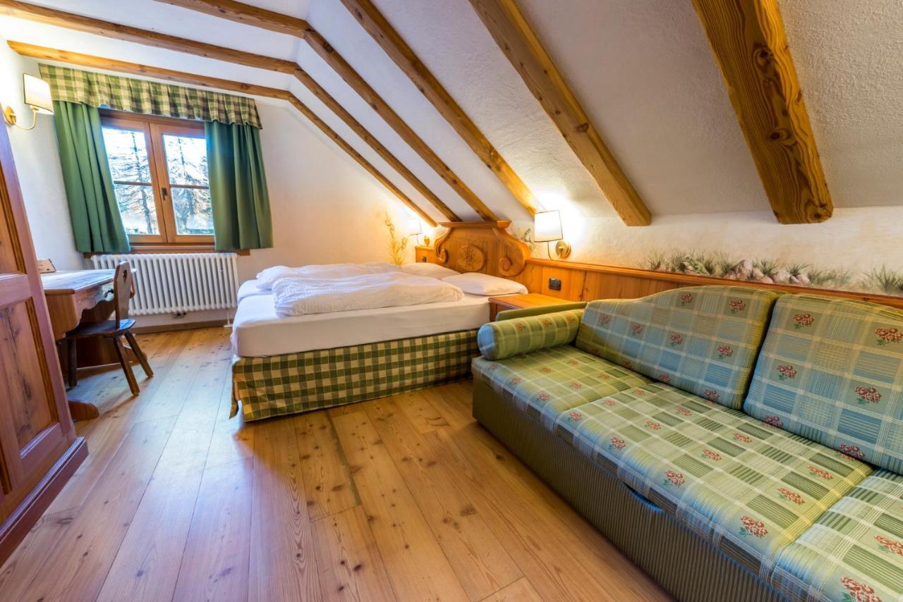 Rifugio Lago Nambino Madonna Zewnętrze zdjęcie