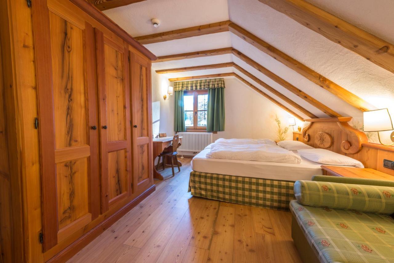 Rifugio Lago Nambino Madonna Zewnętrze zdjęcie